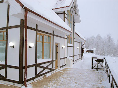 Cottage for rent on the Lake Volochaevskoe